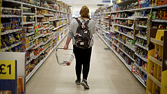 Újra hiánycikk lehet a vécépapír - rögtön lépett a brit Tesco és a konkurencia is