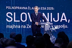 Baráti üzletembernél nyaralgatott a miniszterelnök, az ellenzék a fejét követeli