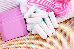 Kétmillió forintba kerül a menstruáció, sokan bajba kerülnek miatta